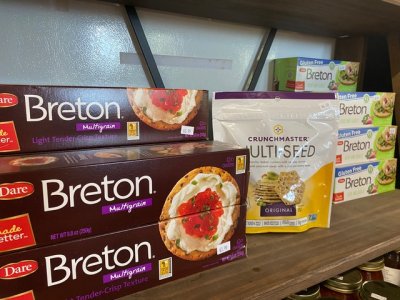 variety of crackers on the shelf in the Farm Market at Great Country Farms