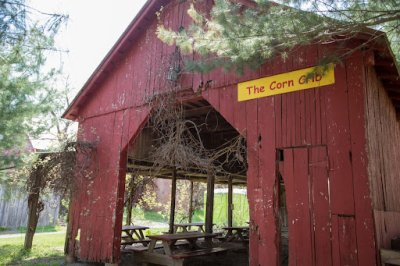 19th Century Corn Crib barn converted to a corporate picnic or farm birthday party venue at Great Country Farms